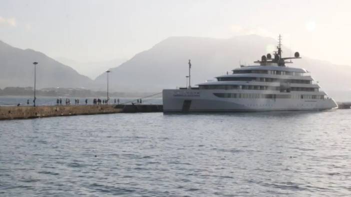 Kruvaziyer Turizmi Alanya’ya Can Katıyor! 94 Yolcusuyla Demirledi
