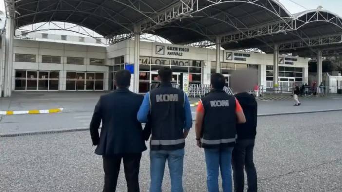 Antalya Havalimanı’nda Gümrük Memurlarına Yolsuzluk Operasyonu! 10 Şüpheliden 5’i Tutuklandı