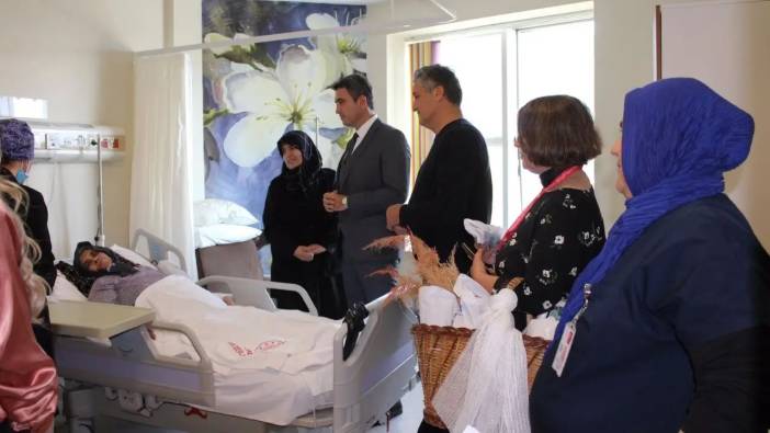 Bucak’ta Keşkekle Şifa Desteği: Kaymakam Kuruca Hastaları Ziyaret Etti