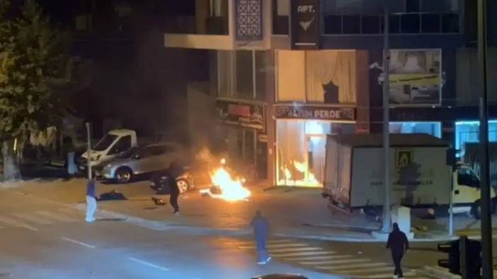 Bucak’ta Motosiklet Alev Aldı, Sürücü Ağır Yaralandı