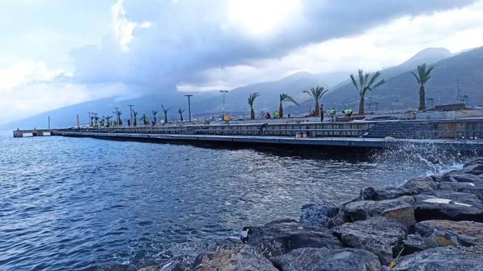 Hatay’da Depremle Yıkılan İskenderun Sahili Yarın Açılıyor!