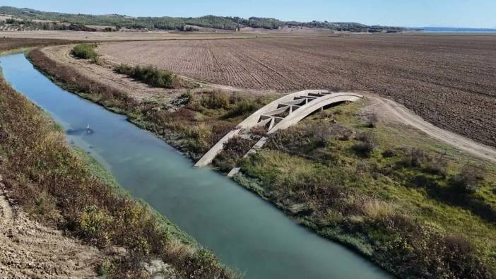 Adana’da Baraj Altında Kalan Köprü Kuraklıkla 50 Yıl Sonra Görüldü!