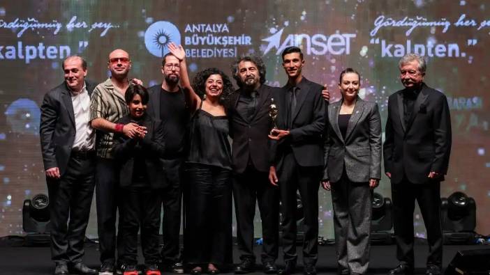 Tavşan İmparatorluğu 62. Altın Portakal’da 7 Ödülle Tarihe Geçti