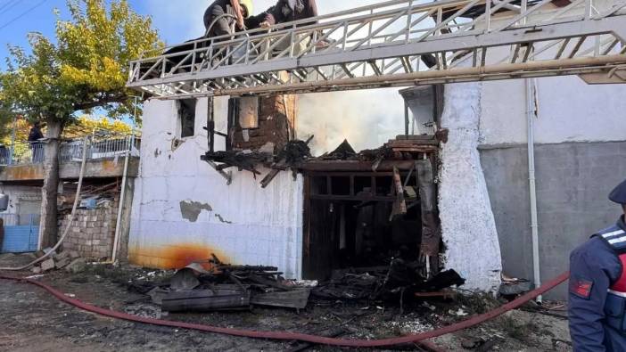 Burdur’da Sabah Yangını Faciaya Dönüştü! Yaşlı Çift Can Verdi