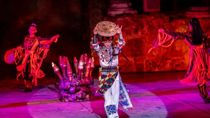 Antalya Kültür Yolu'nda Muhteşem Final: Anadolu Ateşi, Ata'nın Sevdiği Şarkılar, Tiyatrolar, Sohbetler