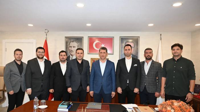 İMO Antalya’dan AKP İl Başkanlığı’na Ziyaret! 'Deprem Yargılamaları' Dosyası Sunuldu