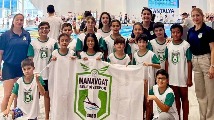 Manavgat’ın Genç Yüzücüleri Madalyaları Topladı! Türkiye Derecesi Geldi