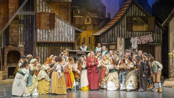 Antalya Devlet Opera ve Balesi Şehitler İçin Perde Kapattı!