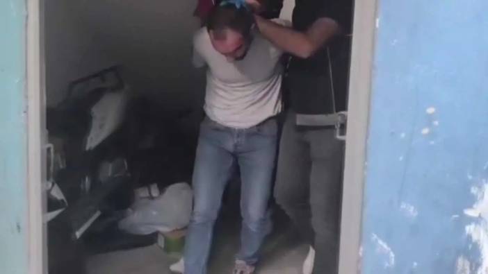 Adana’da Evden 472 Kilo Bonzai Çıktı! Şüpheli “İçiciyim” Dedi