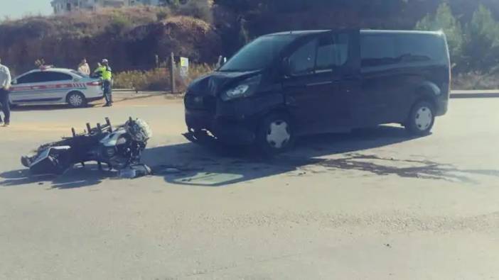 Manavgat'ta Motosiklet Sürücüsü Kaskı Sayesinde Ölümden Döndü!