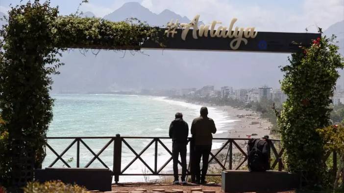 Meteoroloji’den Antalya İçin Fırtına Alarmı! Rüzgar 75 Km’ye Çıkacak