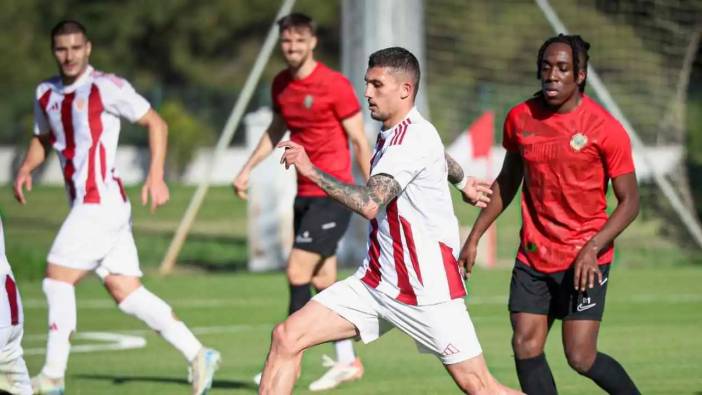 Antalyaspor Gençlerbirliği Maçının İlk Yarısında Gol Sesi Duyulmadı