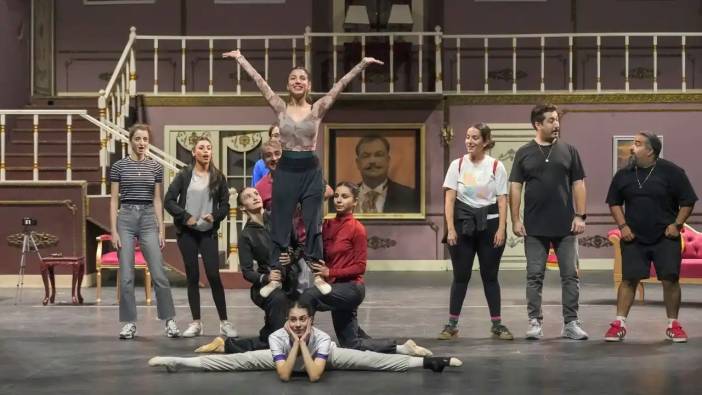 Antalya DOB’dan Dünya Prömiyeri: Miniklerden ‘Dino Ormanı’ Müzikali!