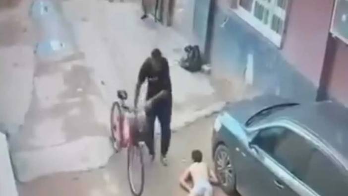 Adana’da Kız Kardeşiyle Yakaladığı Adamı Kovalayıp Bıçakladı!