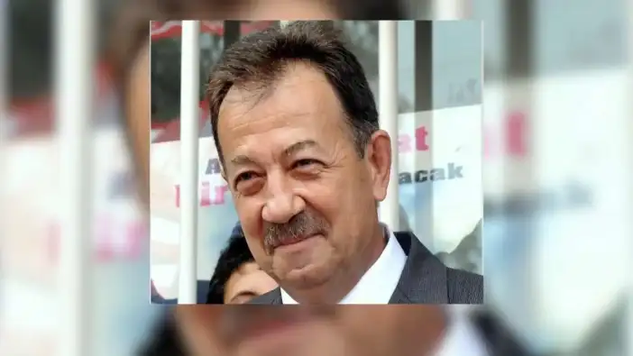 CHP'li Özer Ahmet Ülken Sevenlerini Korkuttu