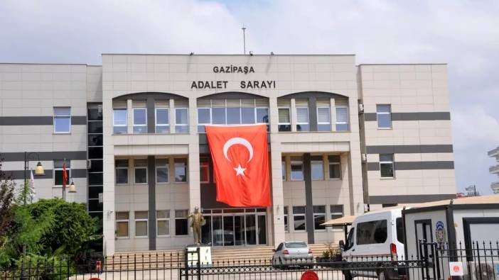 Gazipaşa'da Yasa Dışı Bahis Baskınları: 2 Tutuklama, 3 Firari