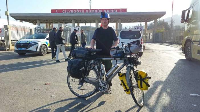 Umre İçin Pedal Çeviriyor: Hatay Cilvegözü’nü Geçti!