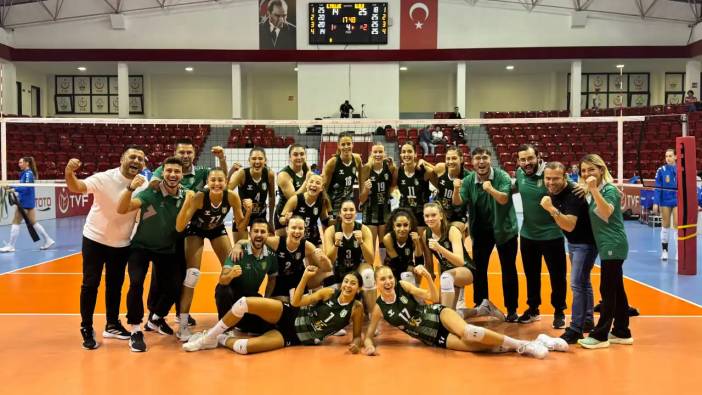 Manavgat’ın Sultanları Rakibini Son Sette Dağıttı