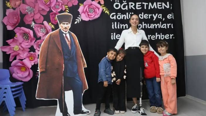 46 Saat Enkaz Altında Kalmıştı: İlk Öğretmenler Günü’nü Kutladı!