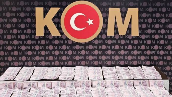 Adana’dan Getirdiler, Antalya’da Yakalandılar! 273 Bin TL Sahte Banknot