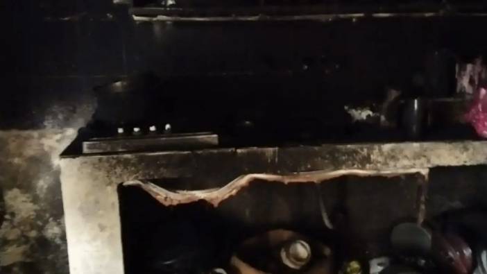 Hatay’da Küle Dönen Evden Bakın Nasıl Kurtuldular?