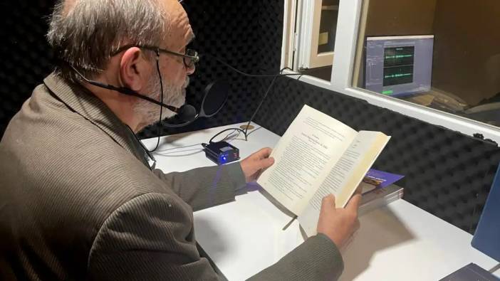 Muratpaşa’da Gönüllü Yazarlar Stüdyoya Akın Etti