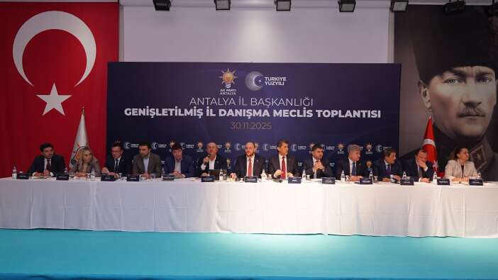 AKP'den Danışma Toplantısı... AKP Antalya’da Muhalefeti Hedef Aldı, Antalya’nın Sorunları Gölgede Kaldı