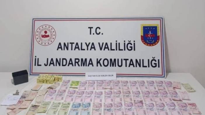 Manavgat'ta Kumar Oynattığı Tespit Edilen Muhtarın Kahvehanesine Baskın!