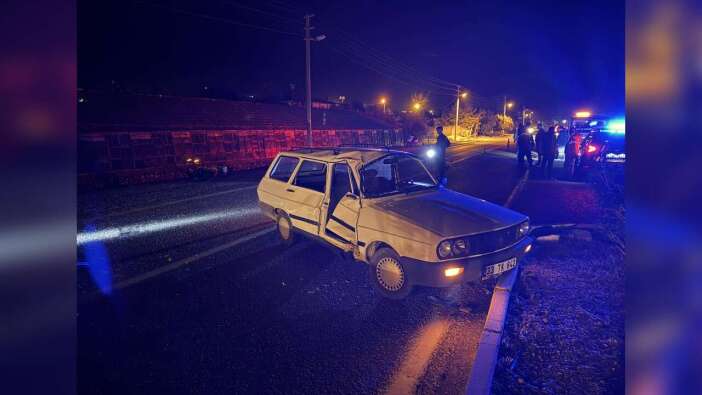 Mersin’de Otomobil ile Motosiklet Çarpıştı: Genç Sürücünün Durumu Kritik