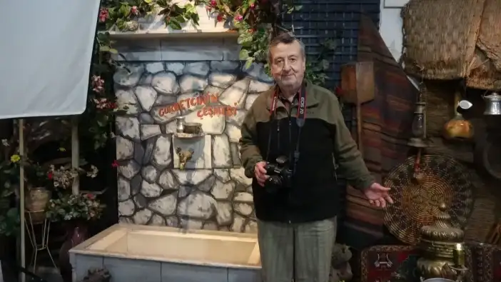 Burdur’da Atatürk’ü Fotoğraflayan Dedesinin İzinde: 54 Yıldır Aynı Dükkanda!