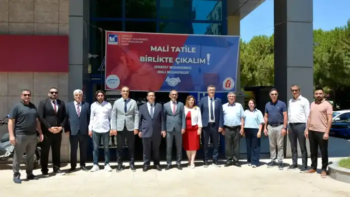 Antalya'da Mali Müşavirler Yetki Gaspına Karşı Eyleme Hazırlanıyor!