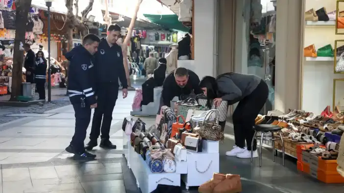 Antalya’da Kaldırım İşgaline Geçit Yok