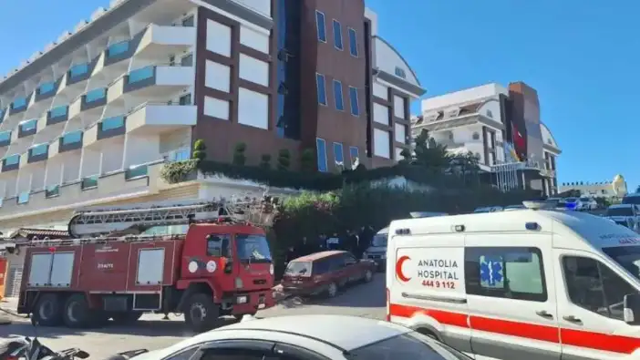 Manavgat’ta 5 Yıldızlı Otelde Yangın Paniği! Korku Dolu Anlar
