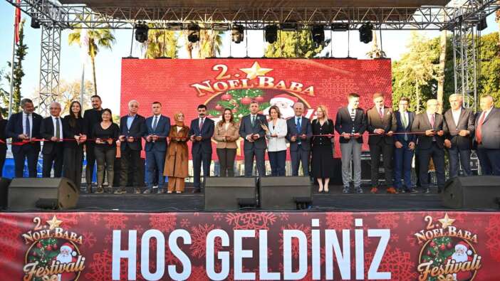 Noel Baba’nın Memleketinde Büyük Buluşma: Demre Noel Baba Festivali Başladı