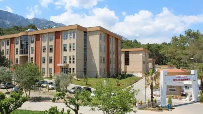 Kemer Devlet Hastanesi’nde Sigara Bırakma Polikliniği Açıldı