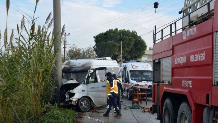 Serik’te Feci Kaza:1’i Ağır 2 Yaralı