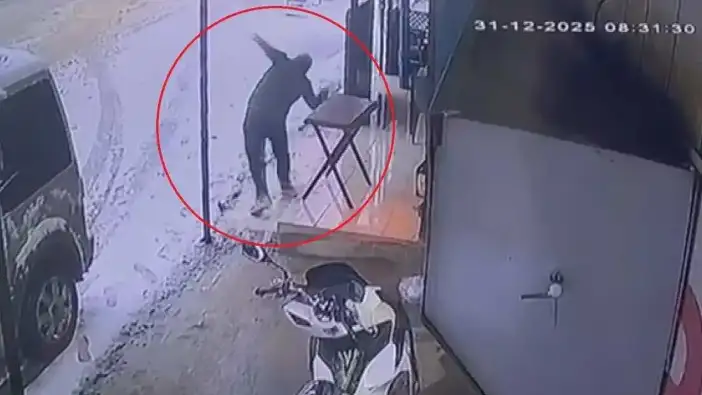 Hatay’da Kar Yağışı Fayansı Tuzağa Çevirdi: Basanlar Sırayla Kaydı!