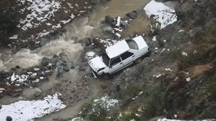 Hatay’da Film Gibi Kurtuluş: Uçurumdan Atlayarak Hayatta Kaldı!