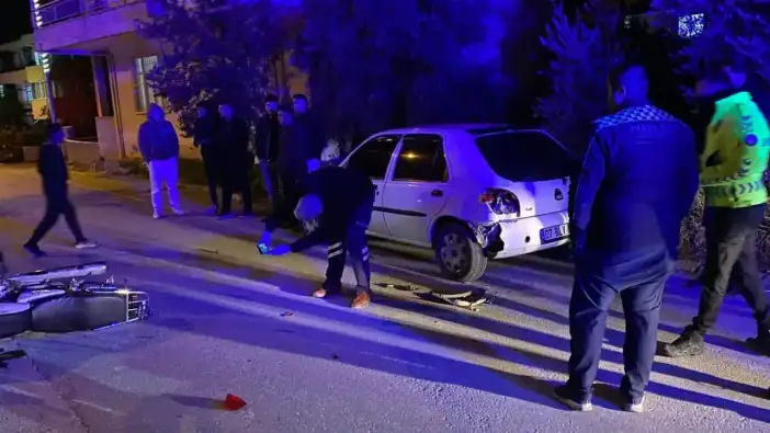 Serik’te Yaralı Sürücüye Vatandaşlardan Battaniyeli Destek