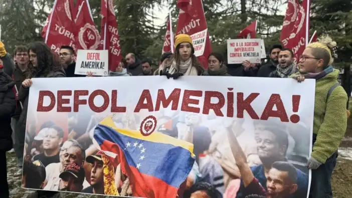 ABD Büyükelçiliği Önünde Sert Protesto: TİP’ten Venezuela Çıkışı