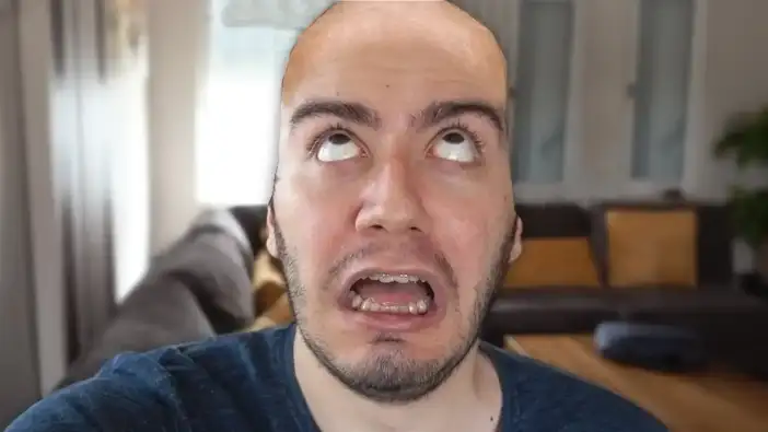 Enes Batur Uzun Süre Sonra Antalya’da Görüntülendi