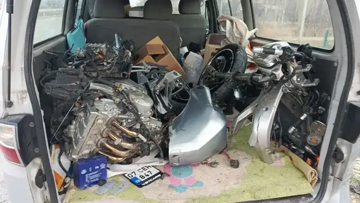 Burdur–Fethiye Yolunda Motosiklet İkiye Bölündü!