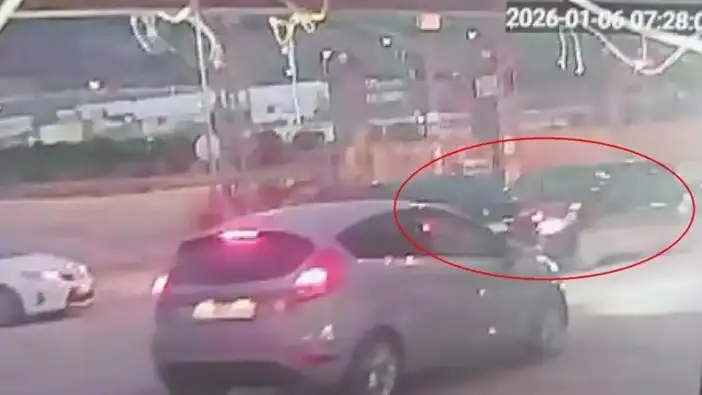 Hatay’da Mahalleli İsyan Etti: “Bu Kavşakta Ayda 10 Kaza Oluyor”