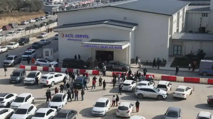 Hatay’da “Canlı Bombayım” Dedi: Hastanenin Altını Üstüne Getirdi!