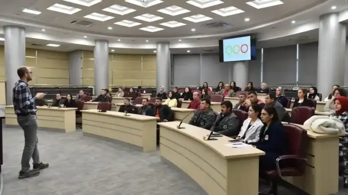 Kepez Belediyesi’nden Yaşlı Dostu Adım