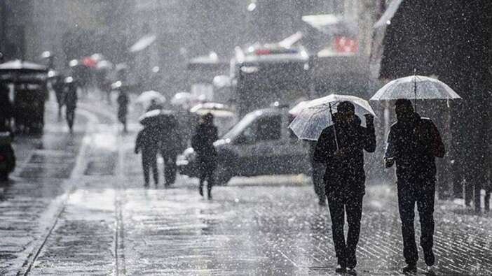 Olumsuz Hava İstanbul’u Vurdu: Yarın Tüm Eğitim Kurumları Tatil Edildi!