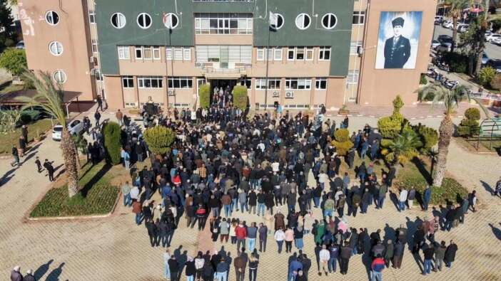 Anamur’da 'Kırsal' Statü Depremi: Muhtarlar Belediye Önünde İsyan Etti!