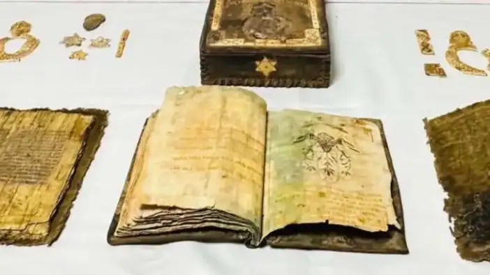 Kaş'ta Araca Tarihi Eser Baskını! Binlerce Yıllık Olabilir