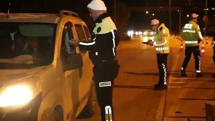 Antalya’da Trafik Kıskacı: Hız, Alkol ve Kasksız Sürücüye Ceza