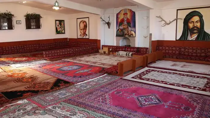 Alevi Kurumları Ayakta: "Cemevi Kültür Merkezi Değil İbadethanedir!"